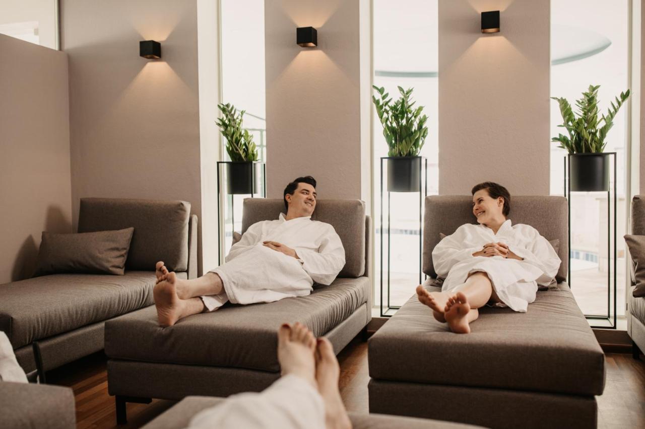 וואגריין Aparthotel Rubinius מראה חיצוני תמונה