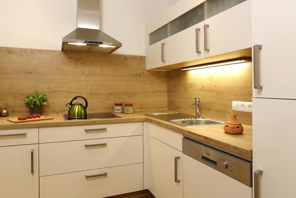 וואגריין Aparthotel Rubinius מראה חיצוני תמונה